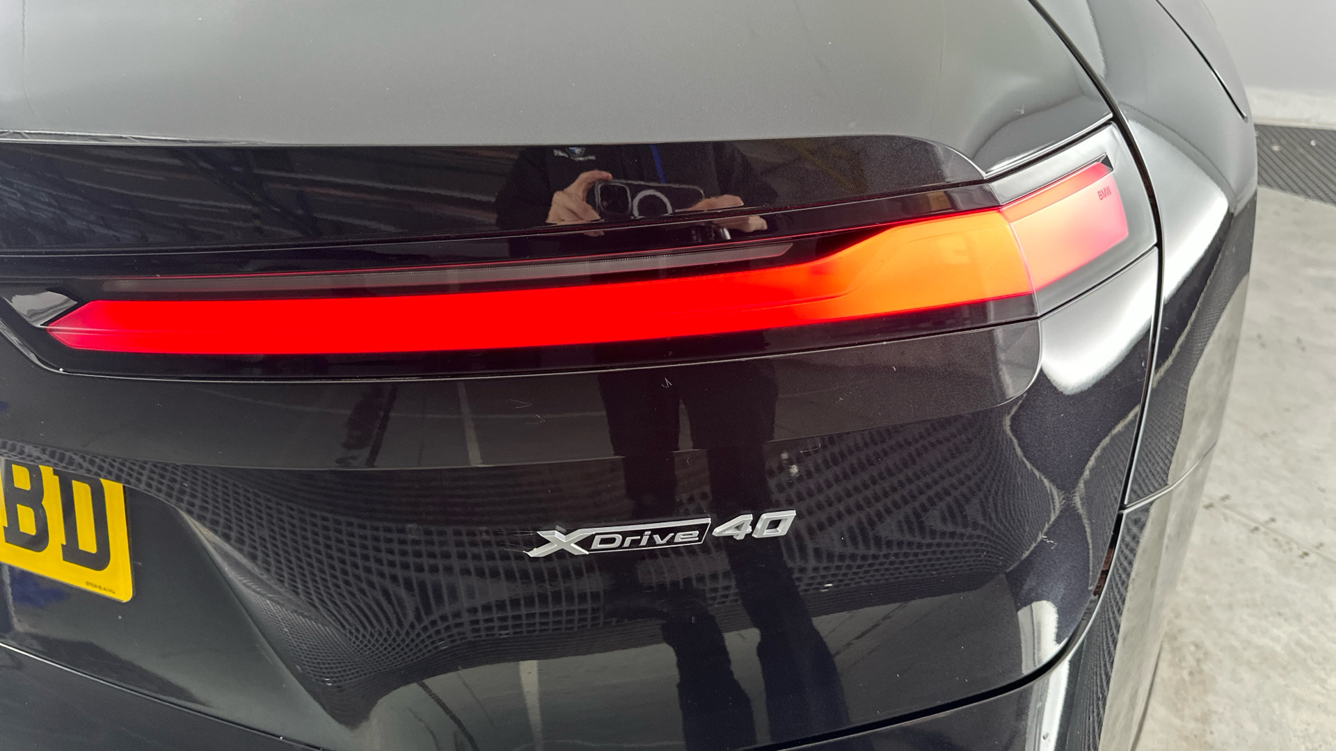 Used BMW iX 40 76.6kWh M Sport Edition Auto xDrive 5dr - Image 21