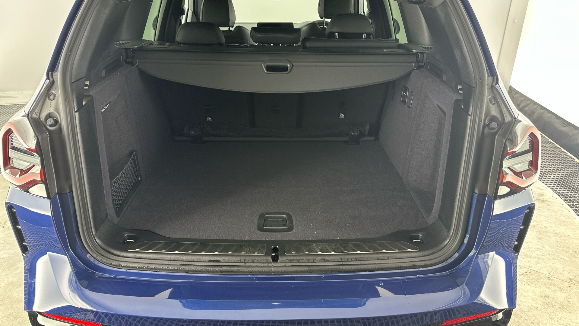 Used BMW iX3 80kWh M Sport Auto 5dr - Image 13