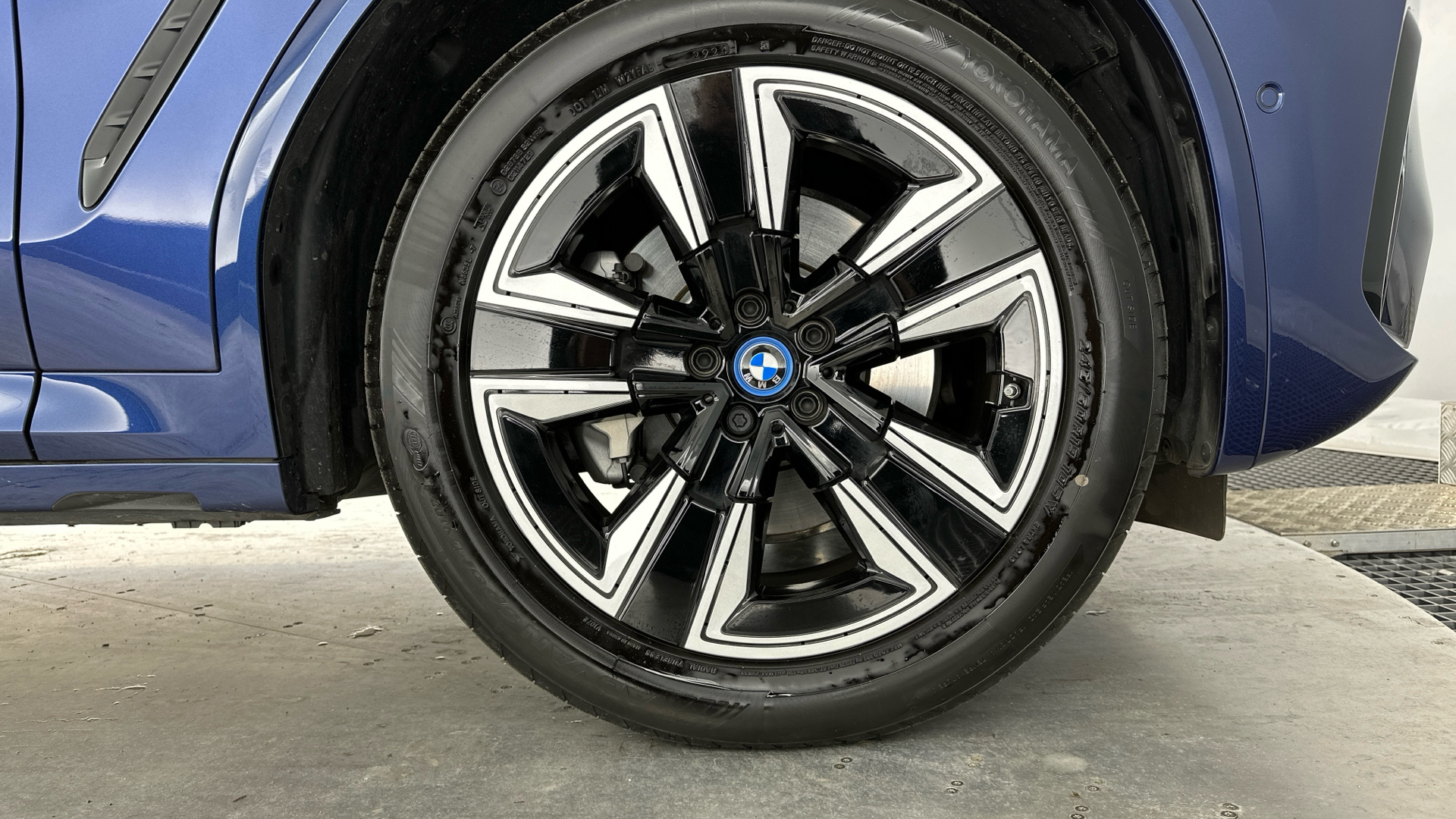 Used BMW iX3 80kWh M Sport Auto 5dr - Image 14