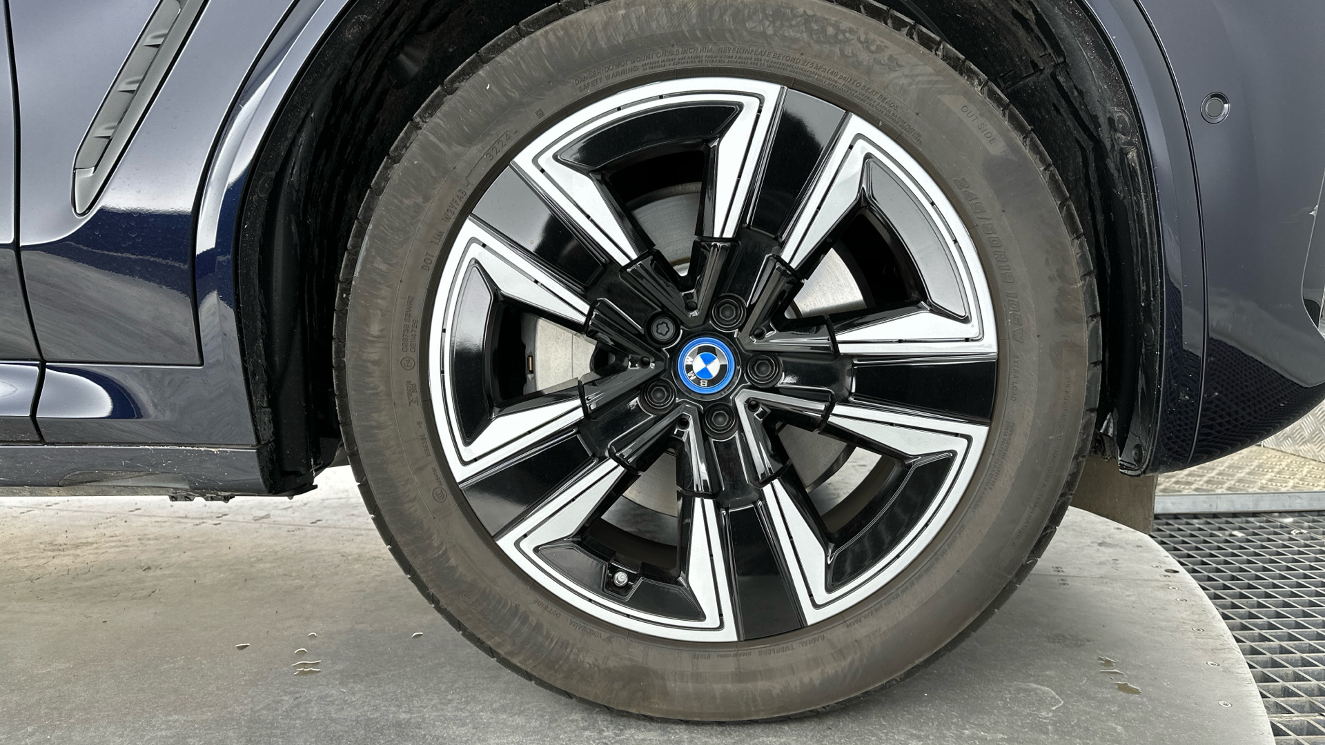 Used BMW iX3 80kWh M Sport Auto 5dr - Image 15