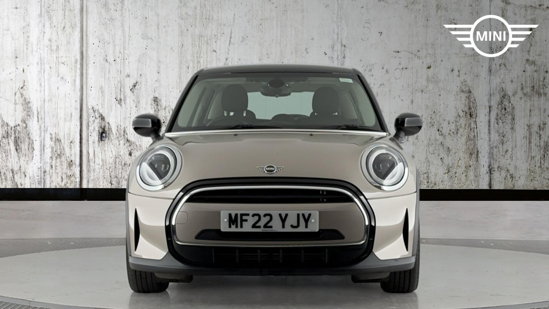 Used MINI 5-Door Hatch 1.5 Cooper Classic Steptronic Euro 6 (s/s) 5dr - Image 17