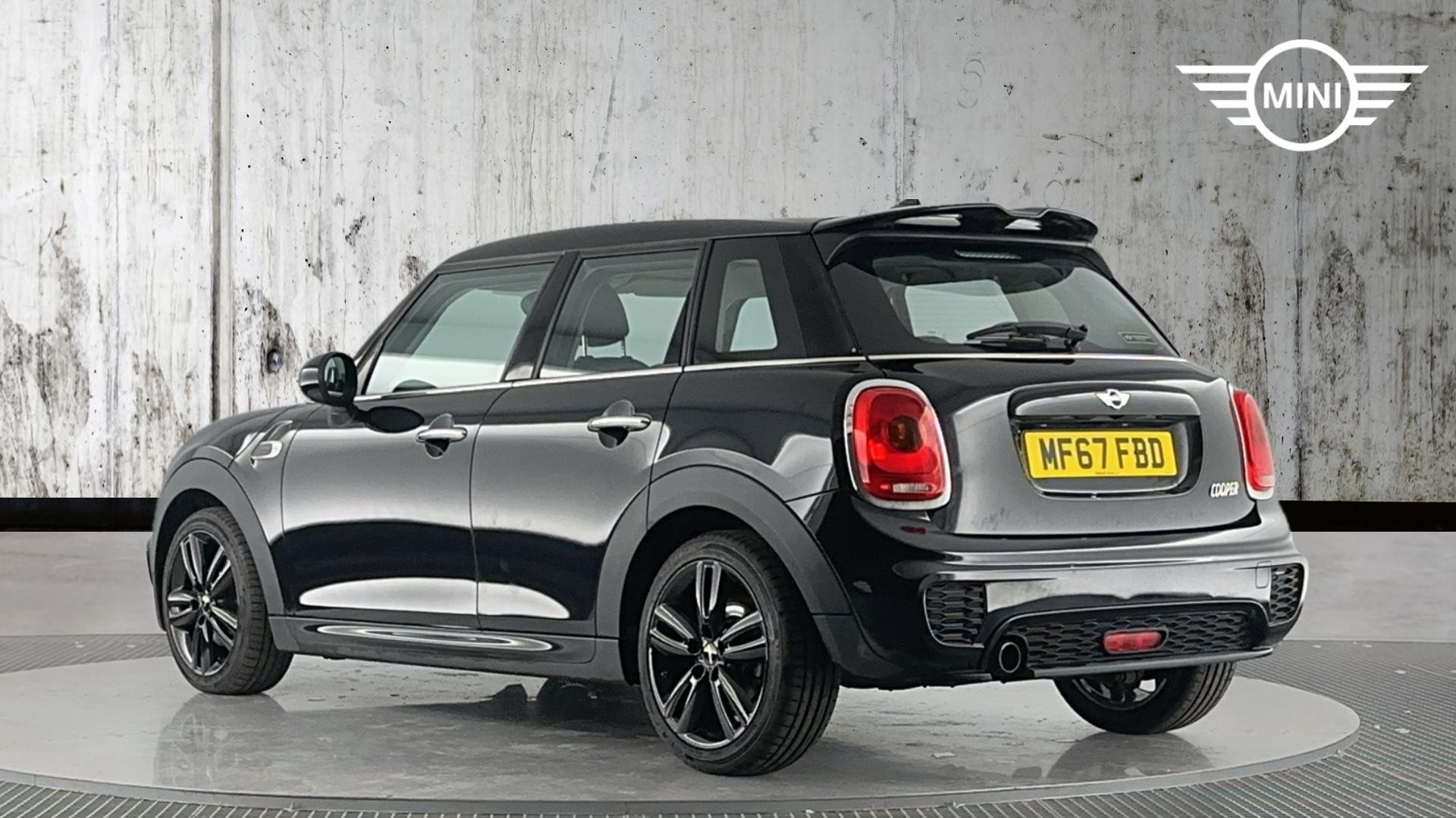 Used MINI 5-Door Hatch 1.5 Cooper Euro 6 (s/s) 5dr - Image 2