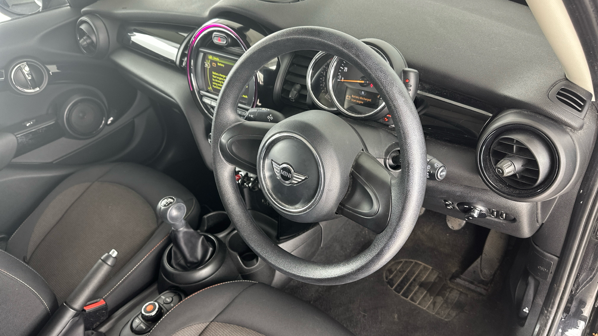 Used MINI 5-Door Hatch 1.5 Cooper Euro 6 (s/s) 5dr - Image 6