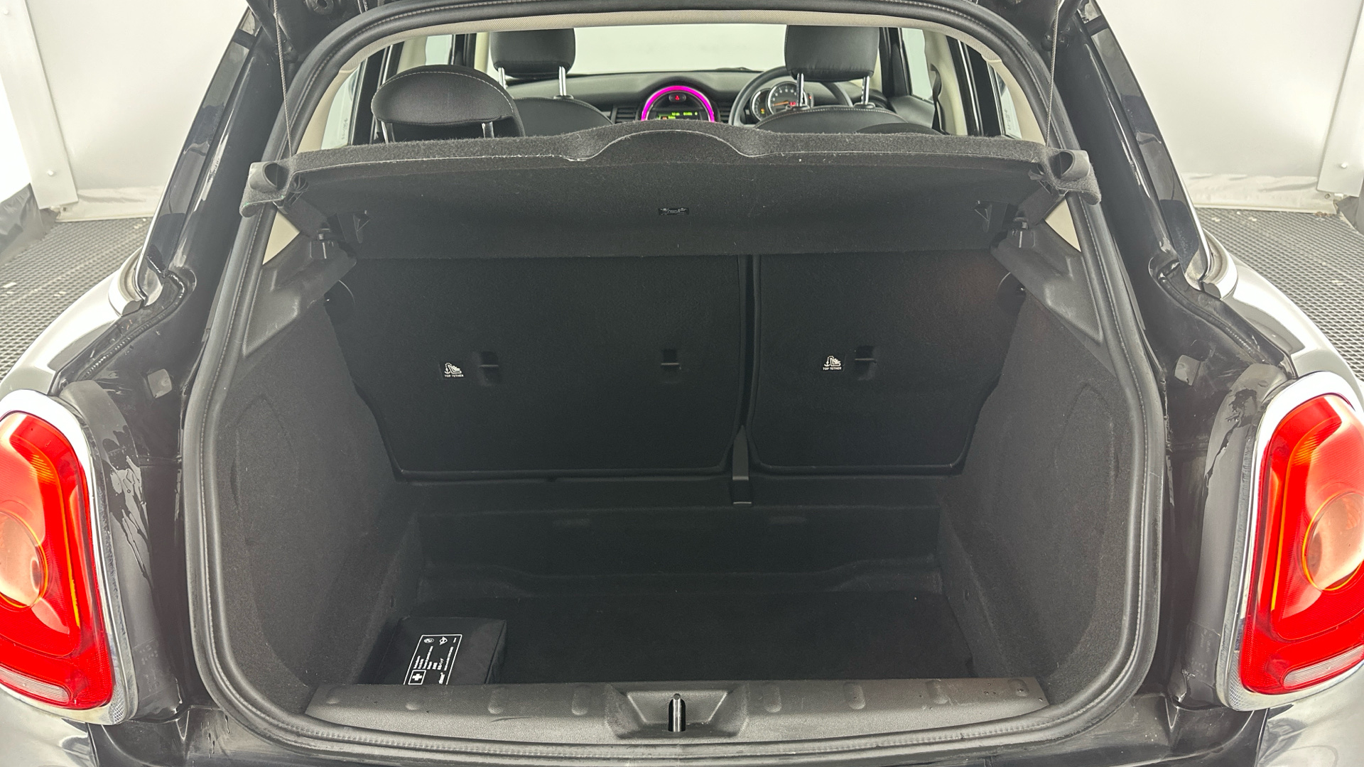 Used MINI 5-Door Hatch 1.5 Cooper Euro 6 (s/s) 5dr - Image 13