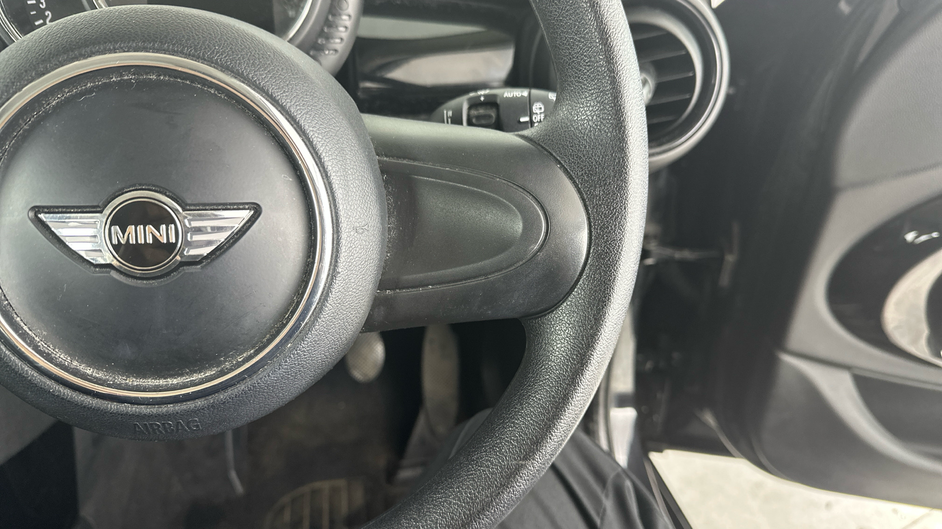 Used MINI 5-Door Hatch 1.5 Cooper Euro 6 (s/s) 5dr - Image 18