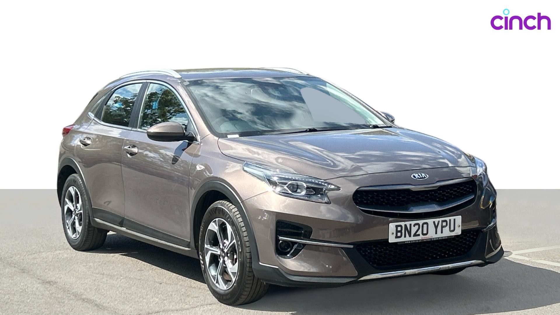 Kia Xceed listing photo