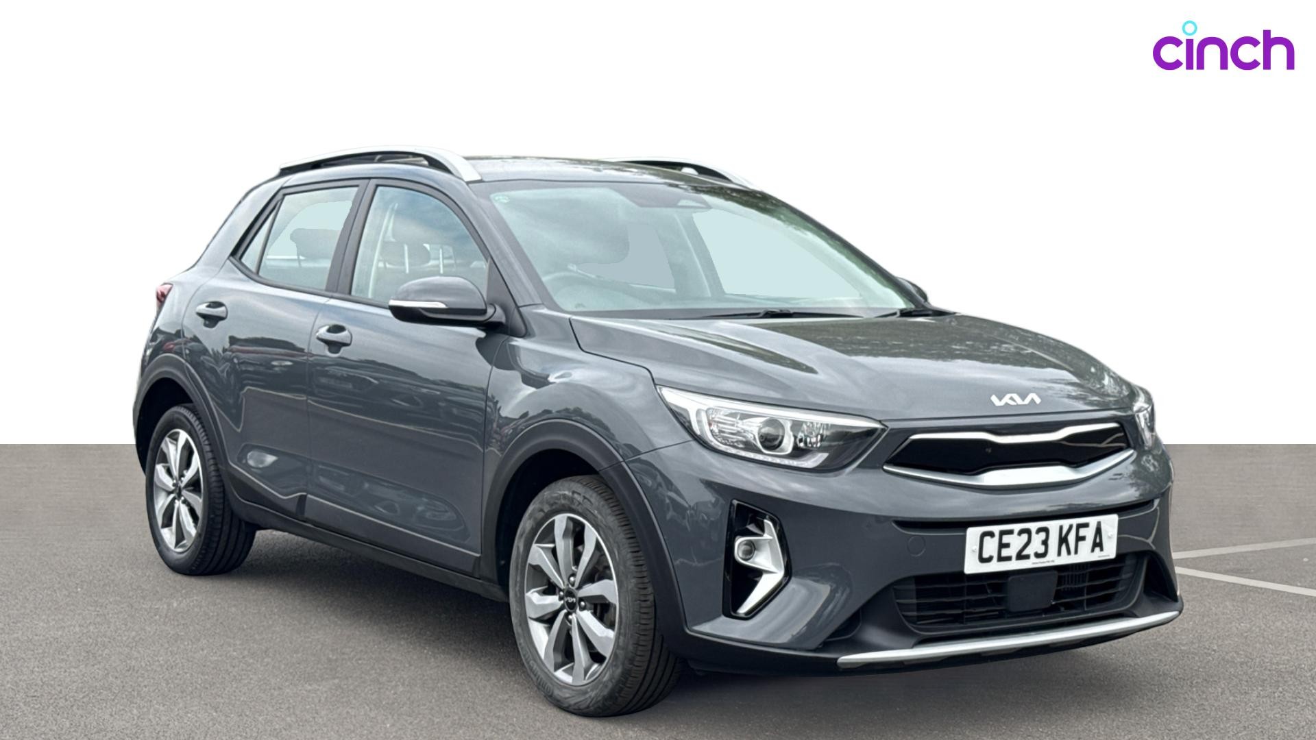 Kia Stonic listing photo