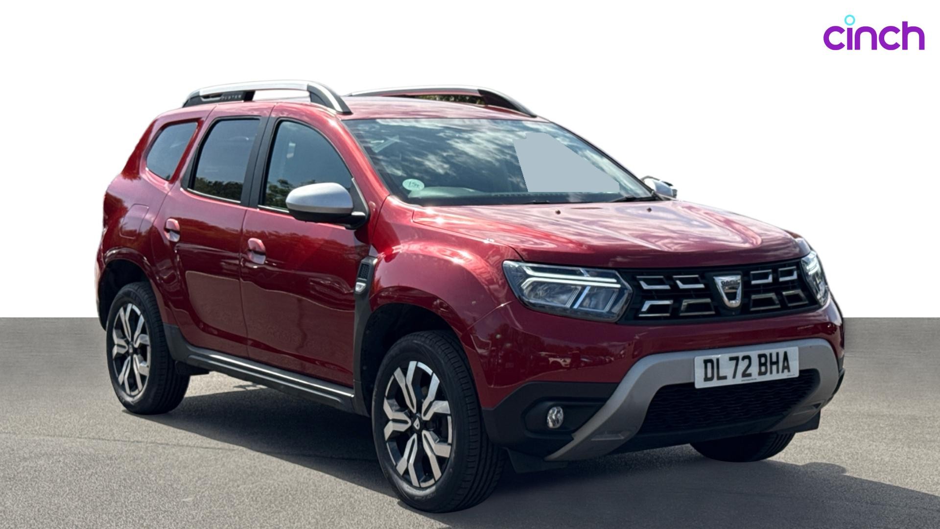 Dacia Duster listing photo