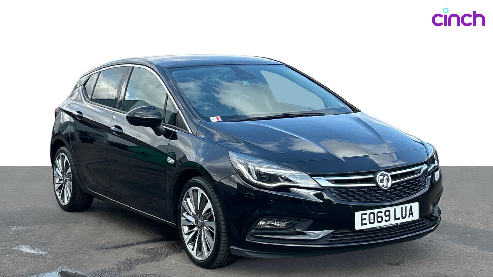 Vauxhall Astra listing photo