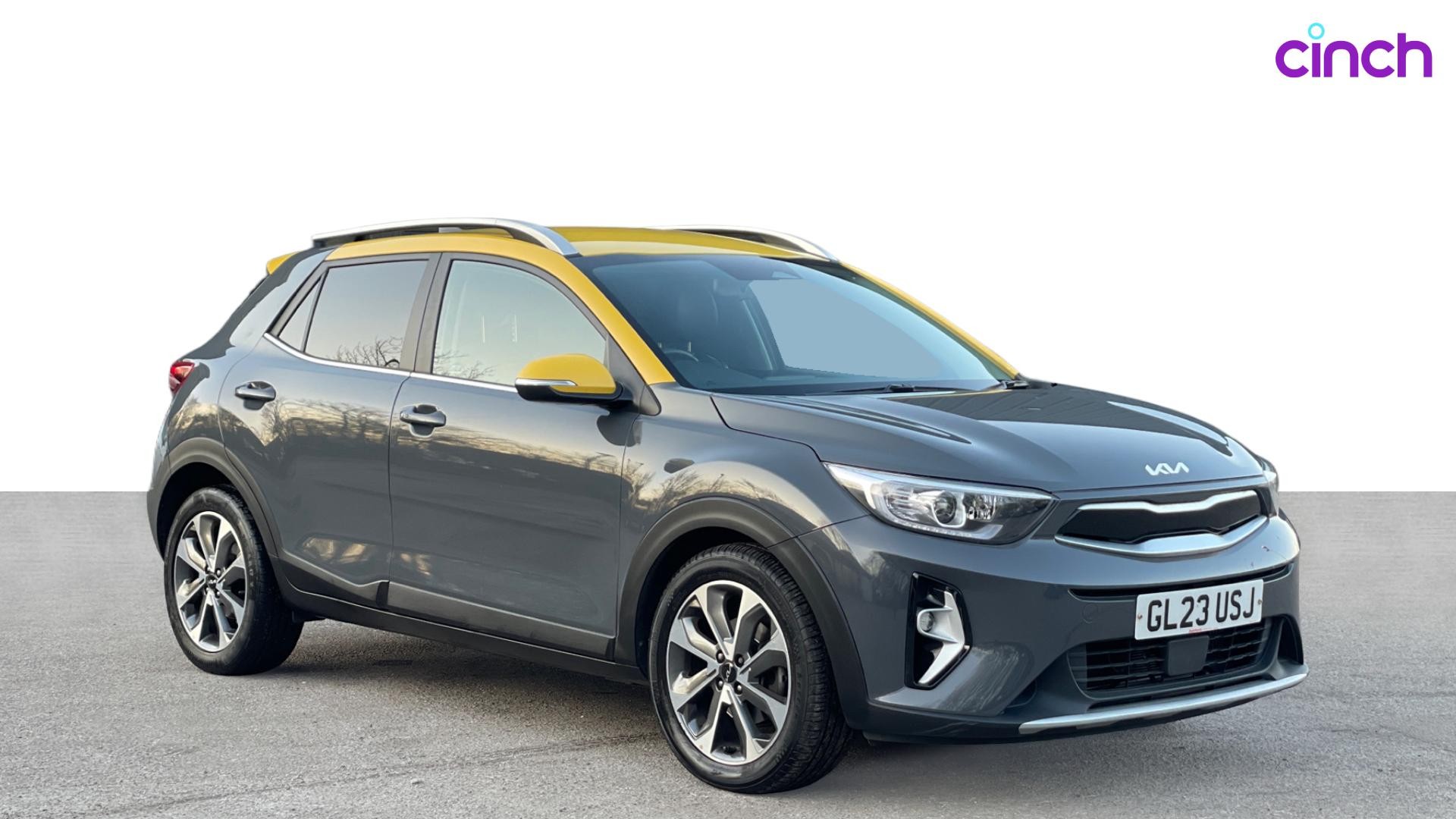 Kia Stonic listing photo