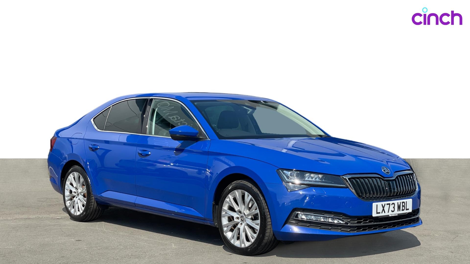 Skoda Superb listing photo