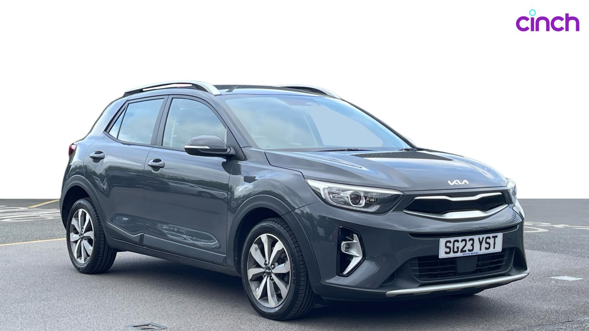 Kia Stonic listing photo