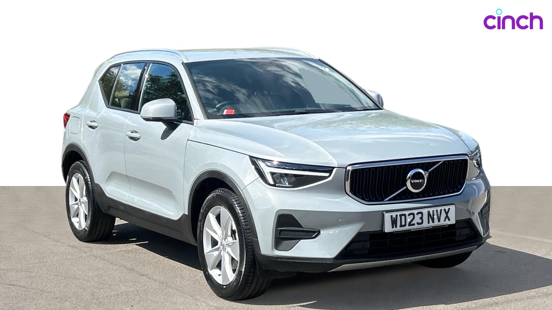 Volvo XC40 listing photo