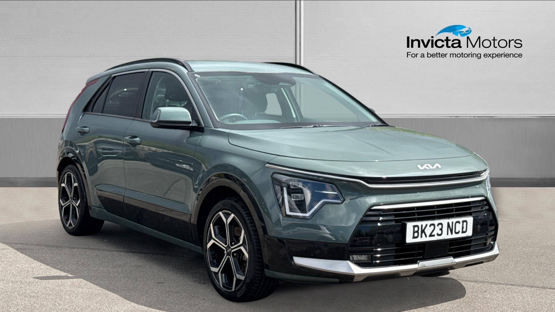 Green 2023 Kia Niro Estate Front-wheel drive Automatic