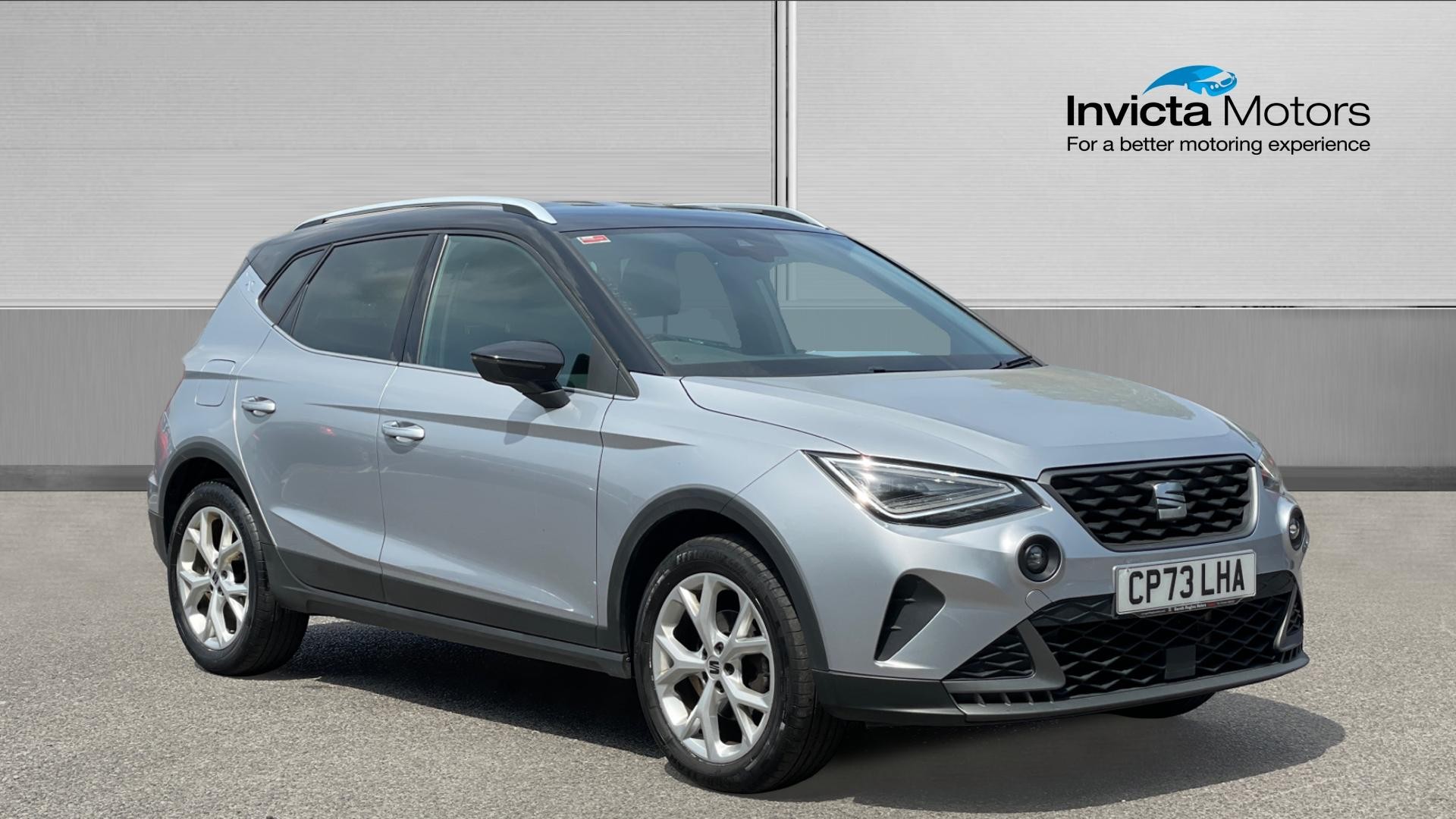 Silver 2024 Seat Arona Hatchback Front-wheel drive Manual