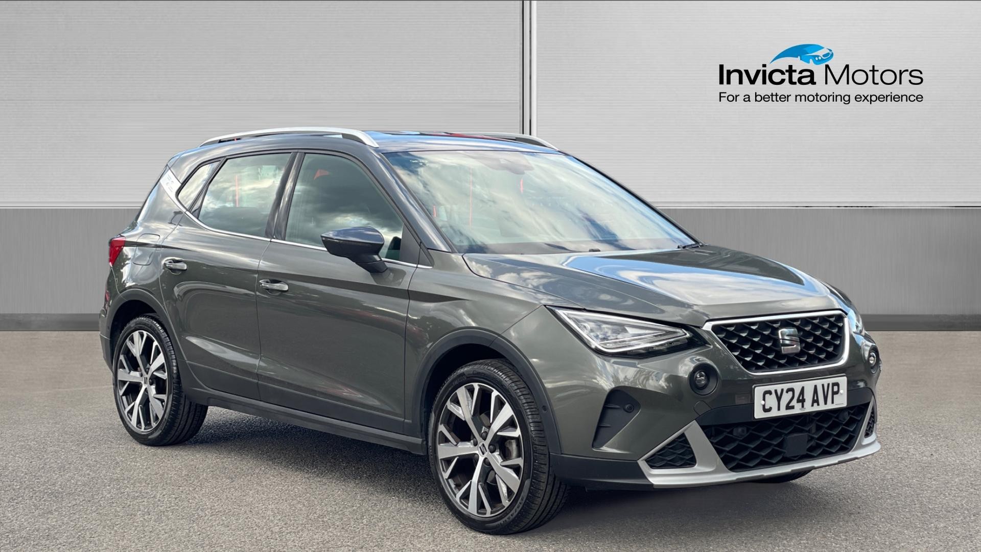 Green 2024 Seat Arona Hatchback Front-wheel drive Automatic
