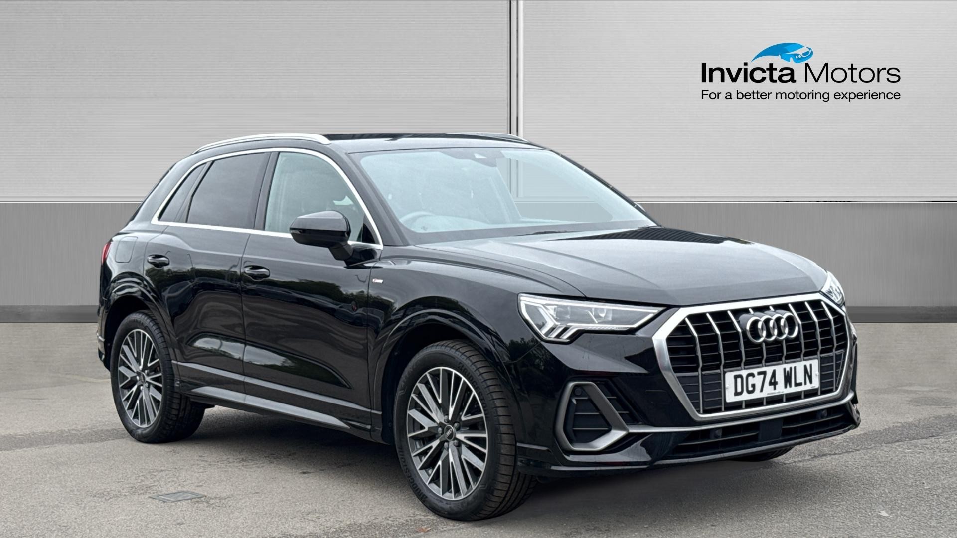 Black 2024 Audi Q3 SUV/Crossover Front-wheel drive Manual