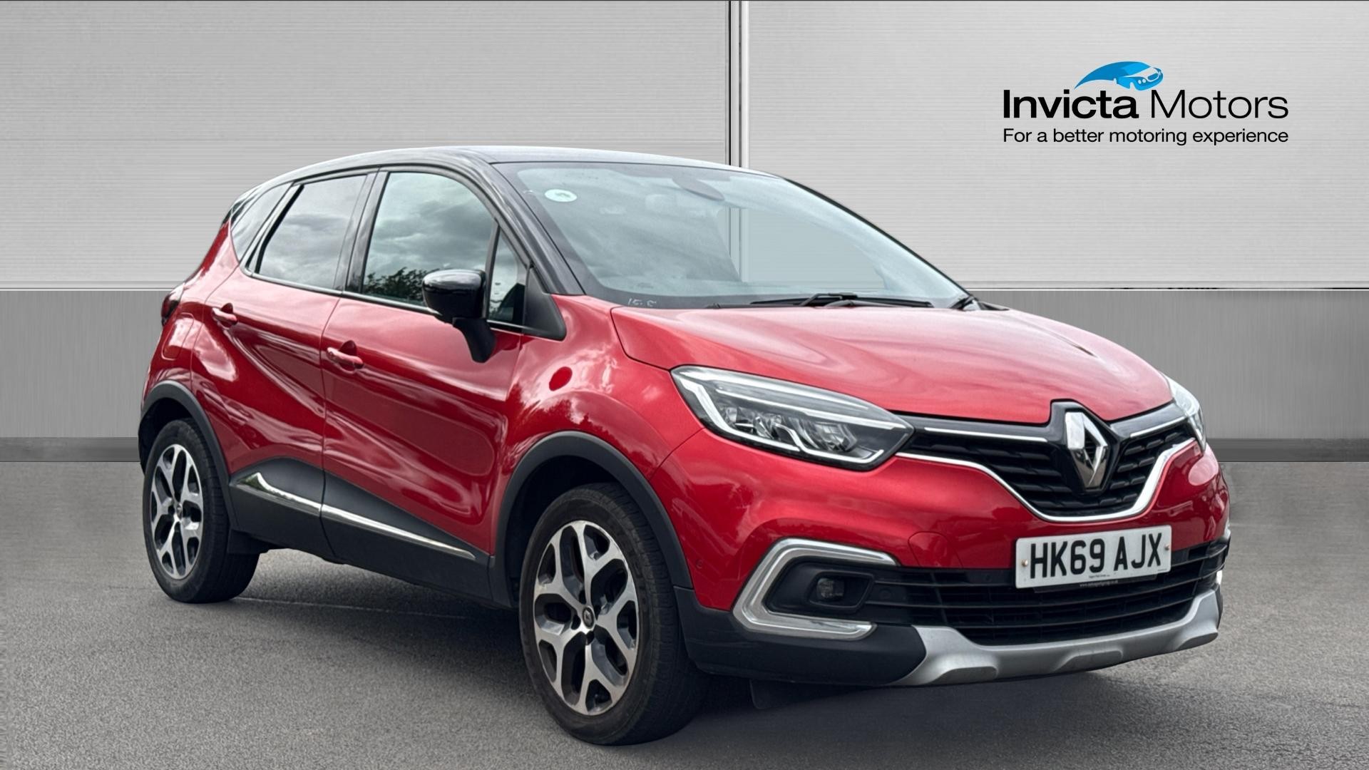 Red 2019 Renault Captur Hatchback Front-wheel drive Manual