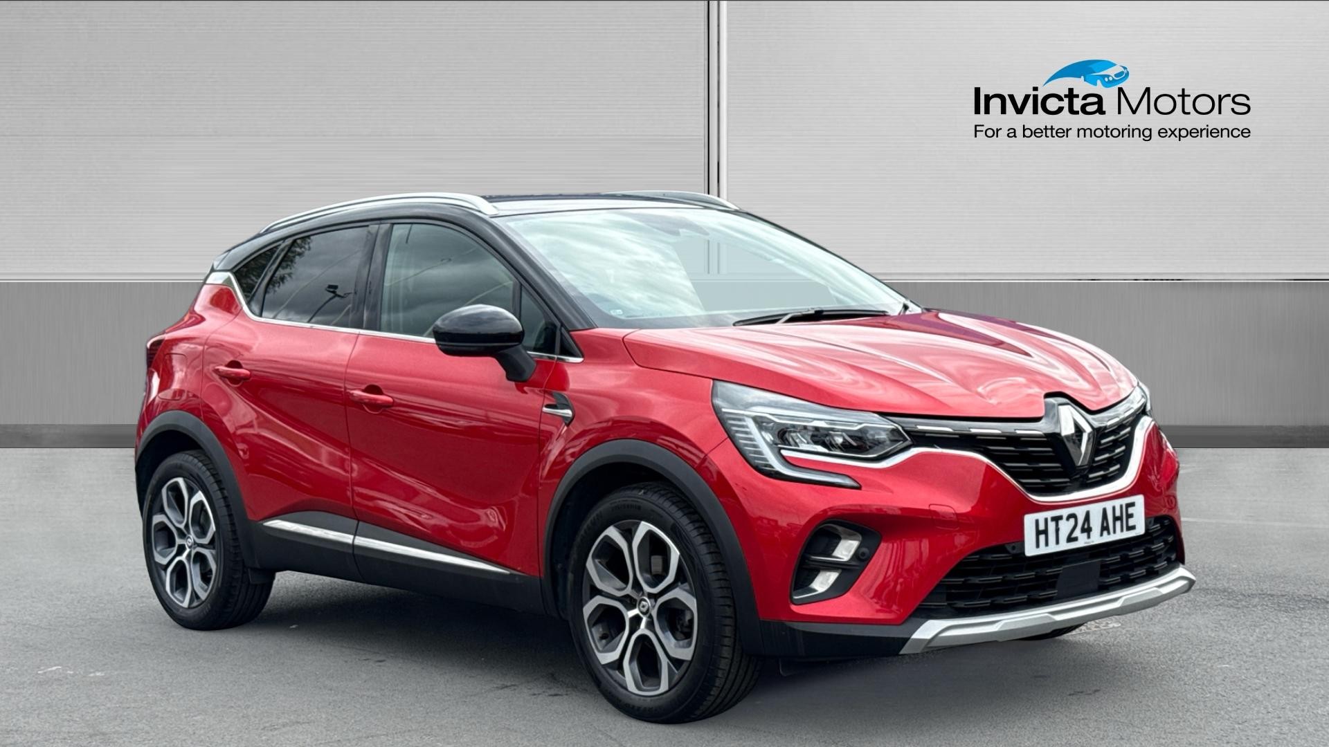 Red 2024 Renault Captur Hatchback Front-wheel drive Manual