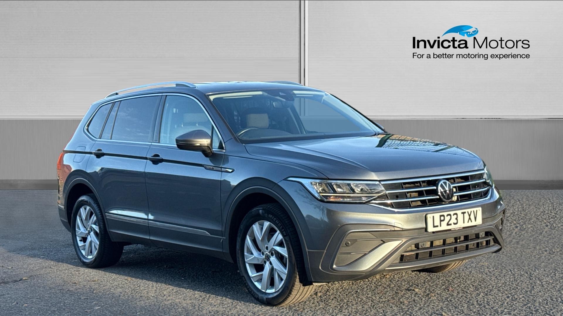 Grey 2023 Volkswagen Tiguan Allspace Estate Front-wheel drive Automatic