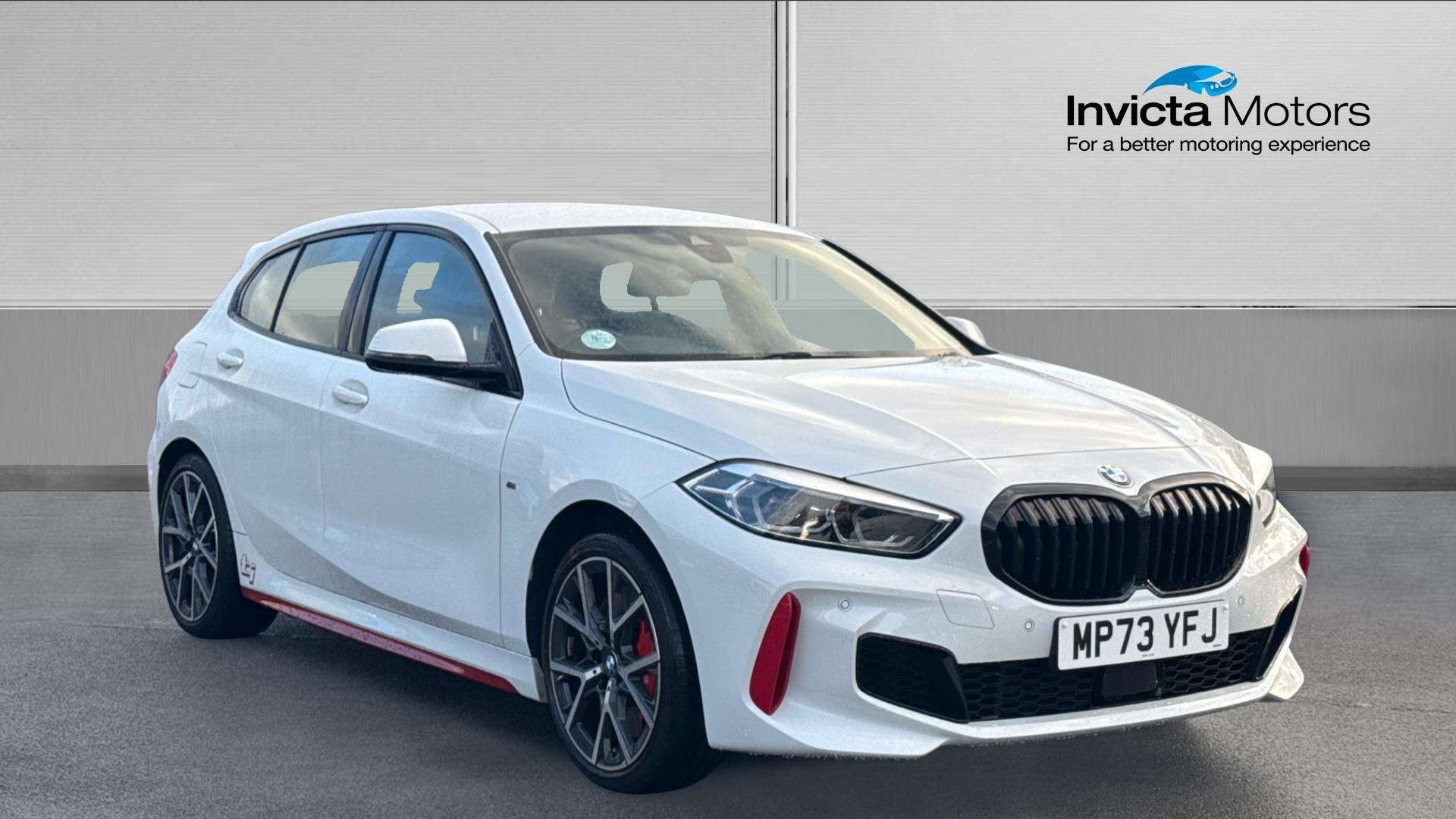 White 2024 BMW 1 Series Hatchback Front-wheel drive Automatic