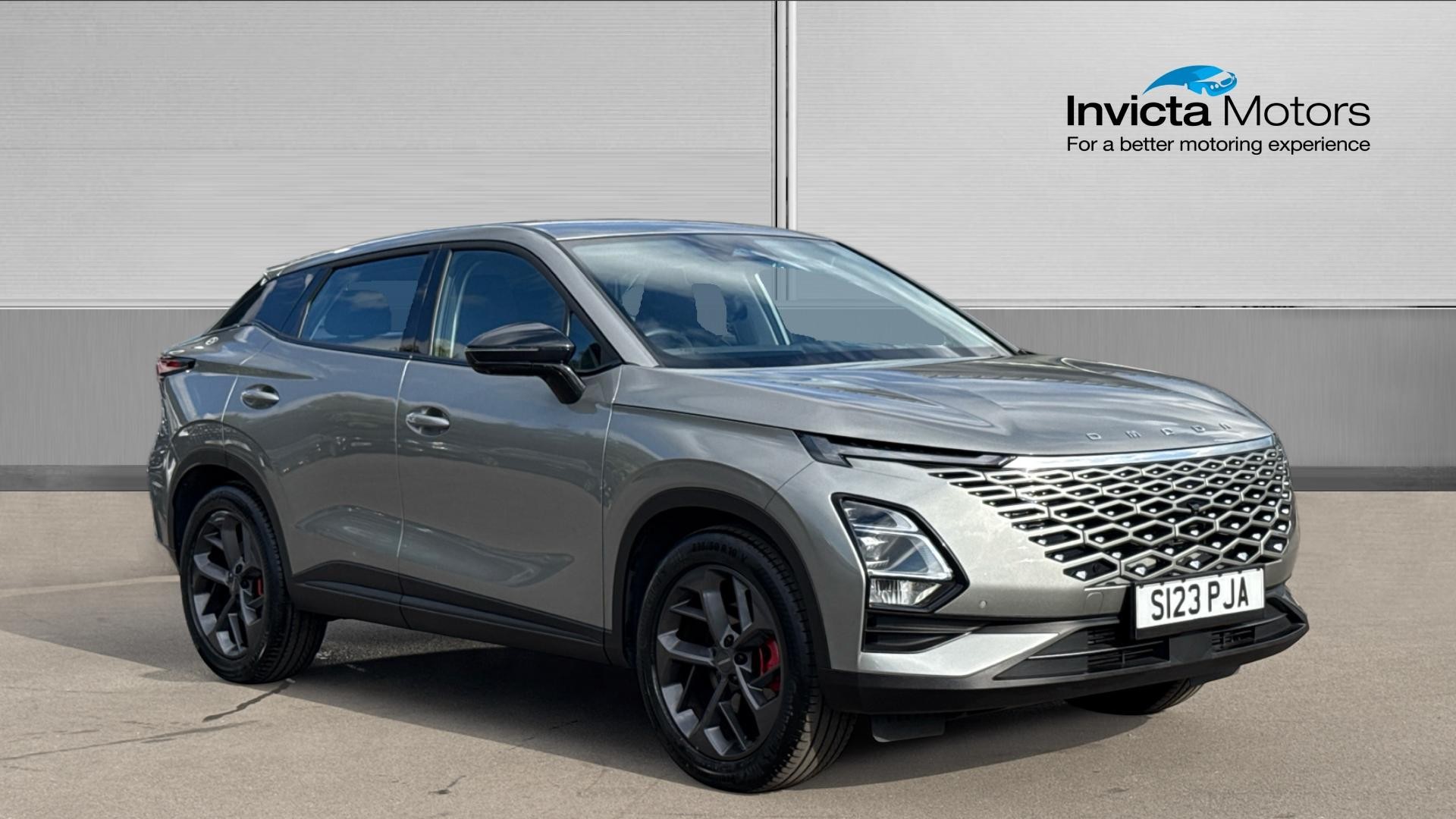 Silver 2024 Omoda 5 SUV/Crossover Front-wheel drive Automatic