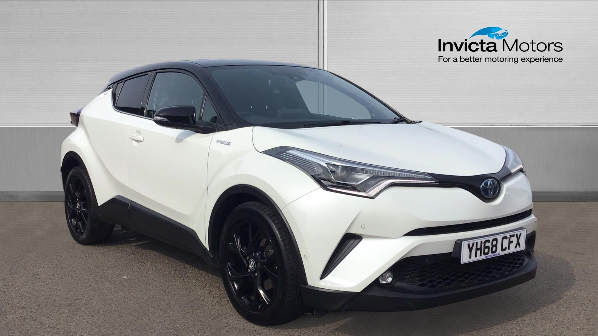 White 2018 Toyota C-HR 1.8 VVT-i Dynamic Hatchback Front-wheel drive Automatic