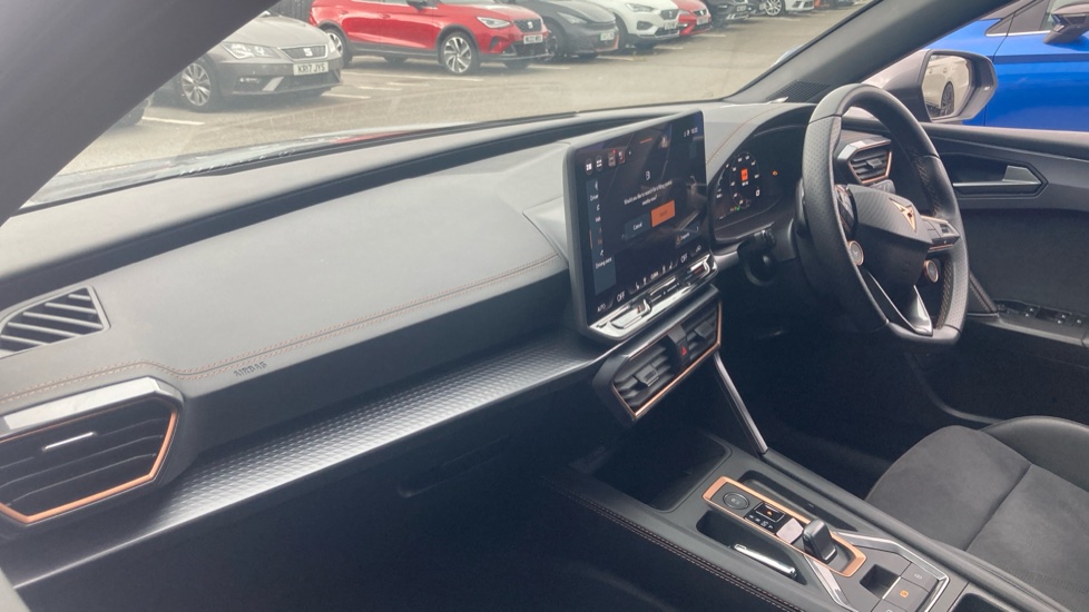 CUPRA Leon 1.5 eTSI 150 V2 5dr DSG Petrol Estate - Image 2