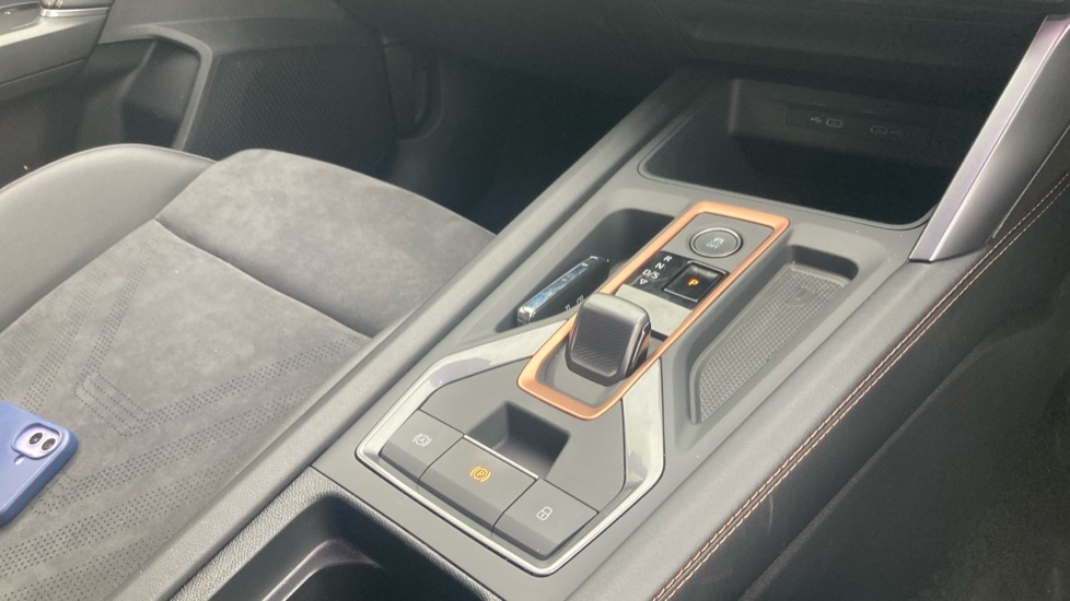 CUPRA Leon 1.5 eTSI 150 V2 5dr DSG Petrol Estate - Image 14