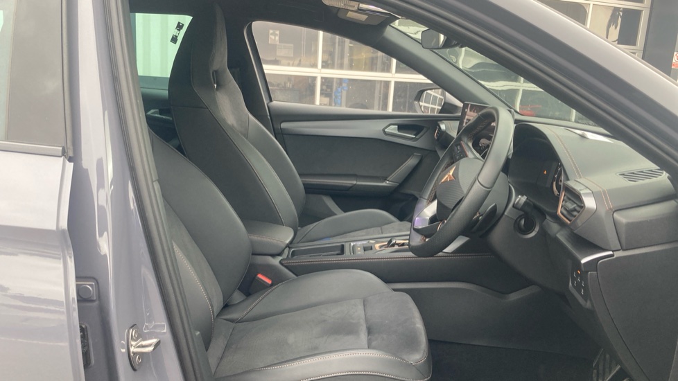 CUPRA Leon 1.5 eTSI 150 V2 5dr DSG Petrol Estate - Image 15