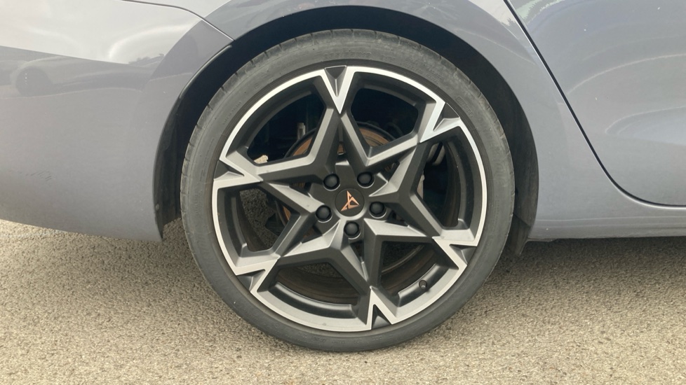 CUPRA Leon 1.5 eTSI 150 V2 5dr DSG Petrol Estate - Image 33