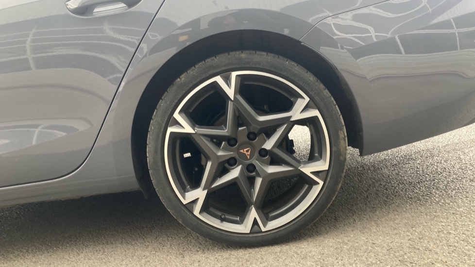 CUPRA Leon 1.5 eTSI 150 V2 5dr DSG Petrol Estate - Image 34