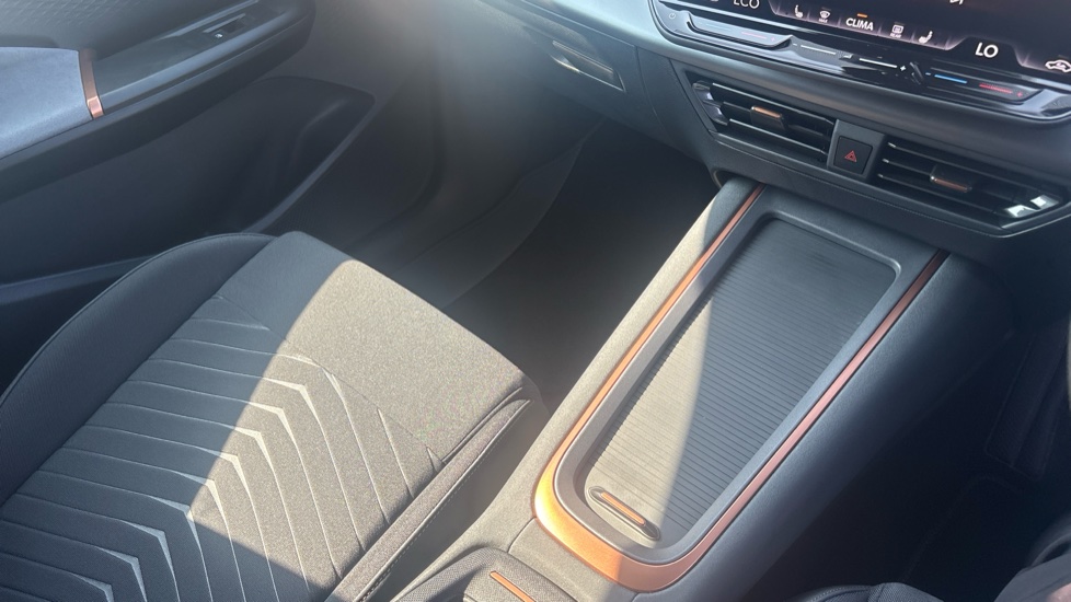 CUPRA Born 170kW e-Boost V2 59kWh 5dr Auto Electric Hatchback - Image 14