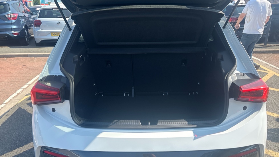 CUPRA Born 170kW e-Boost V2 59kWh 5dr Auto Electric Hatchback - Image 20