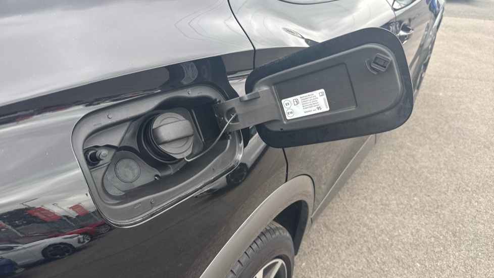 CUPRA Formentor 1.5 TSI 150 V2 5dr DSG Petrol Estate - Image 35