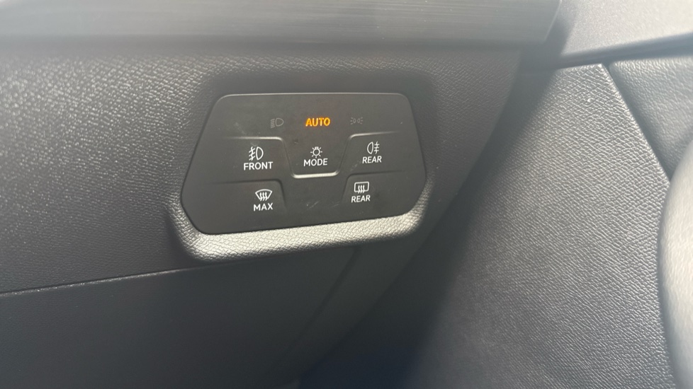 CUPRA Formentor 1.5 TSI 150 V2 5dr DSG Petrol Estate - Image 38