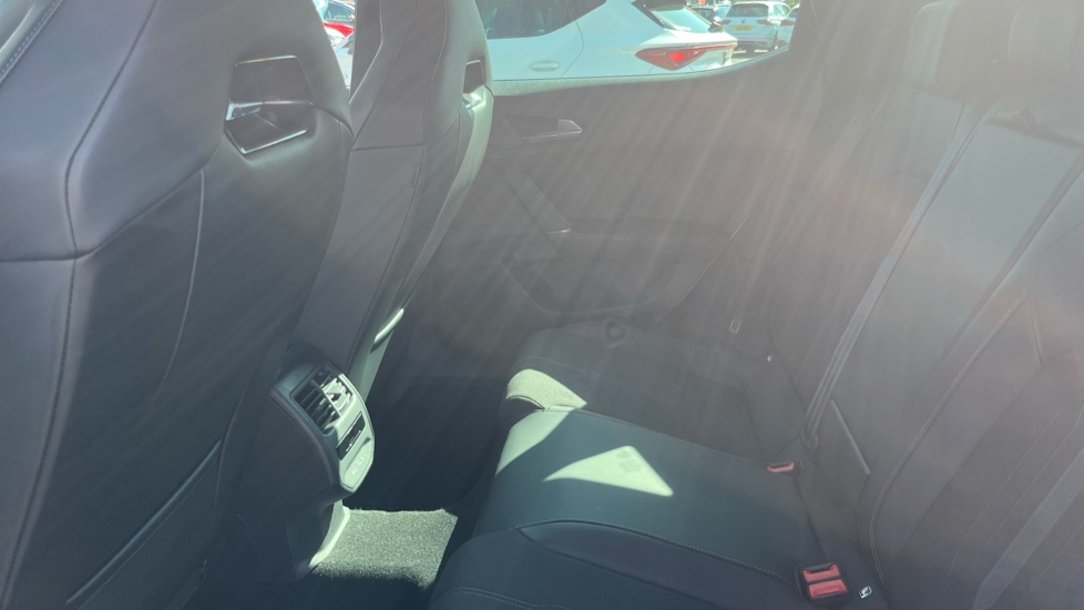 CUPRA Leon 2.0 TSI VZ1 5dr DSG Petrol Hatchback - Image 22