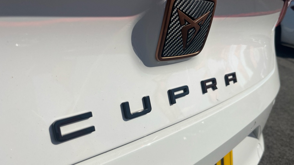 CUPRA Leon 2.0 TSI VZ1 5dr DSG Petrol Hatchback - Image 23
