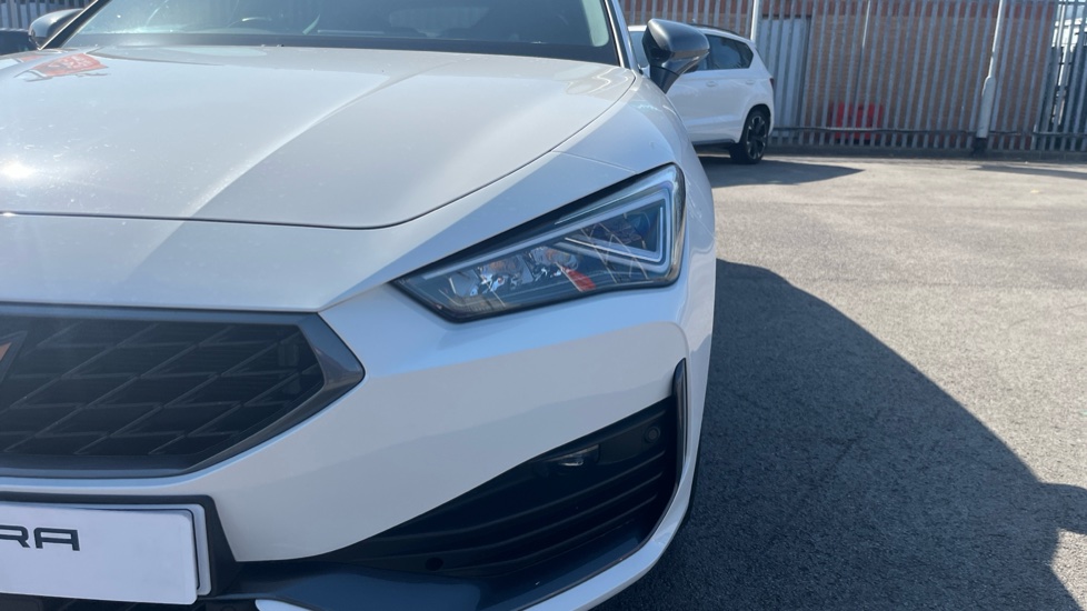 CUPRA Leon 2.0 TSI VZ1 5dr DSG Petrol Hatchback - Image 27