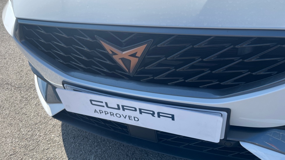 CUPRA Leon 2.0 TSI VZ1 5dr DSG Petrol Hatchback - Image 29