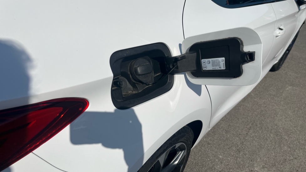 CUPRA Leon 2.0 TSI VZ1 5dr DSG Petrol Hatchback - Image 31
