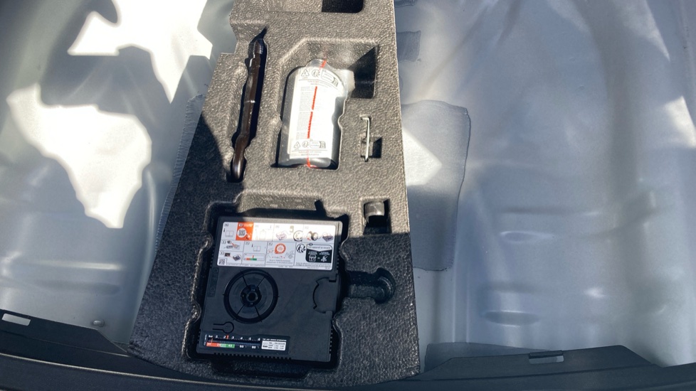 CUPRA Leon 1.5 TSI V1 5dr Petrol Hatchback - Image 25