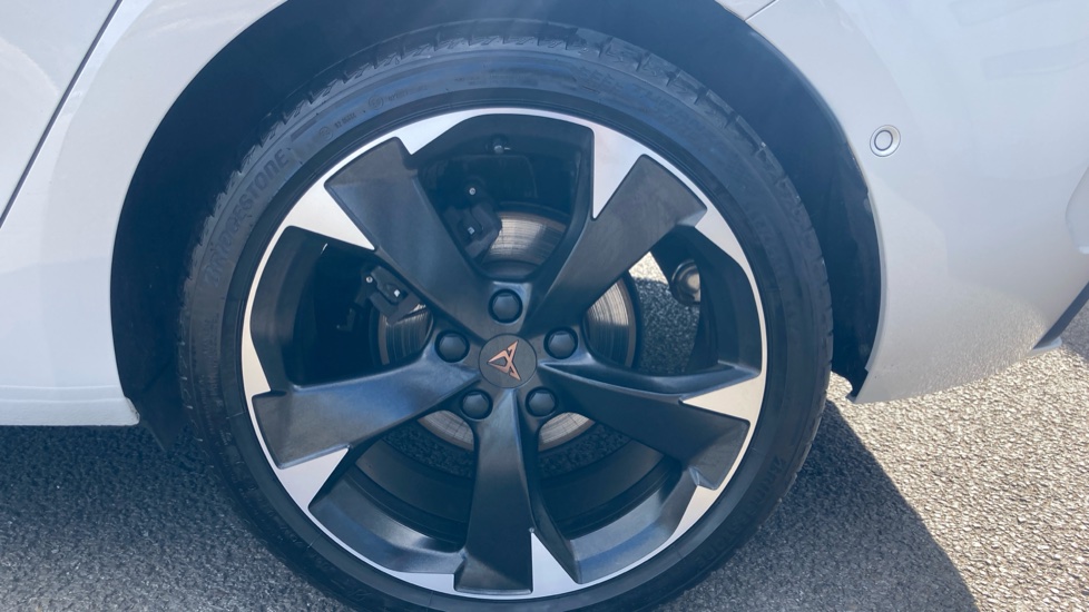 CUPRA Leon 1.5 TSI V1 5dr Petrol Hatchback - Image 30