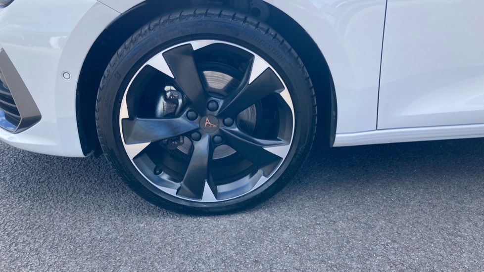 CUPRA Leon 1.5 TSI V1 5dr Petrol Hatchback - Image 31