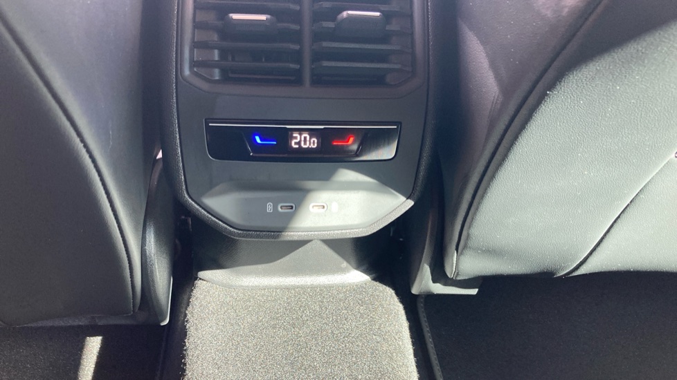 CUPRA Leon 1.5 TSI V1 5dr Petrol Hatchback - Image 34