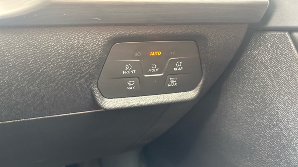CUPRA Formentor 1.4 eHybrid 204 V2 5dr DSG Estate - Image 31