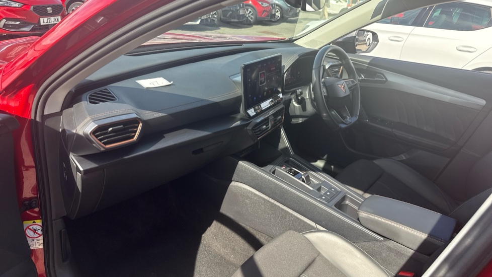 CUPRA Formentor 1.4 eHybrid 204 V1 5dr DSG Estate - Image 2