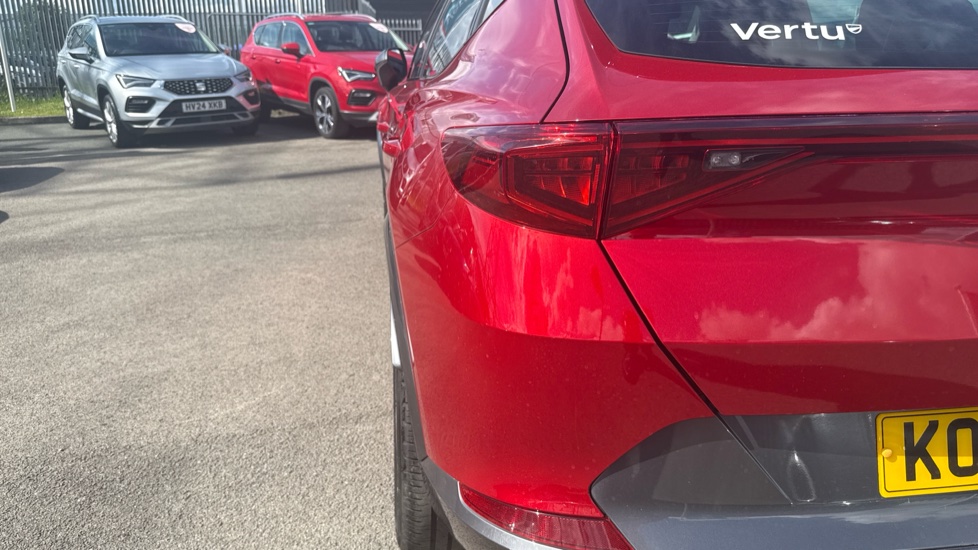 CUPRA Formentor 1.4 eHybrid 204 V1 5dr DSG Estate - Image 30