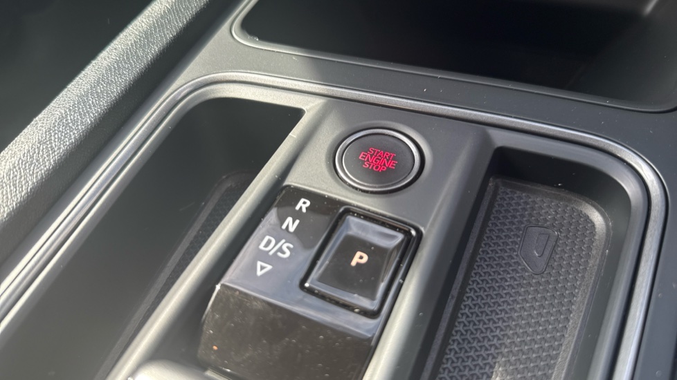 CUPRA Formentor 1.4 eHybrid 204 V1 5dr DSG Estate - Image 38