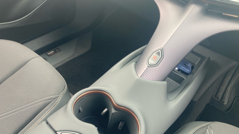 CUPRA Tavascan 210kW V1 77kWh 5dr Auto Electric Estate - Image 14